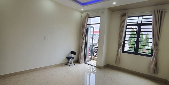 Nhà HXT Hoàng Diệu 2, 50m2, 4 tầng 4 pn, ngay cạnh ĐH Ngân Hàng, giá 5 tỷ 7