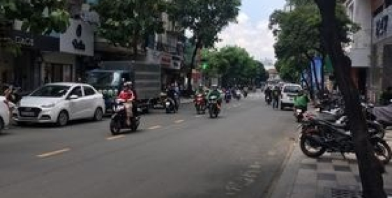 QUẬN 1 , 5 TẦNG , HẺM NGUYỄN TRÃI MẶT TIỀN 6M , 60M2  ( 13 TỶ )