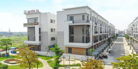 Bán căn shophouse đối diện chung cư kinh doanh gì cũng thuận lợi