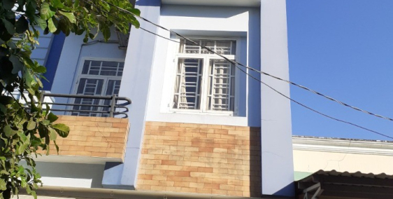 Bán nhà dọn vào ở ngay đường ô tô