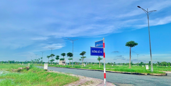 Cần ra nền gần trung tâm hành chính mới của Cà Mau