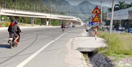 LÔ GÓC MẶT TIỀN 2/4 - NGANG 20M - PHÙ HỢP LÀM KHO XƯỞNG - ĐẦU TƯ