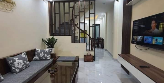 Bán nhà phố Hà Trì, 33m2, lô góc, nhà đẹp, giá 2.68 tỷ