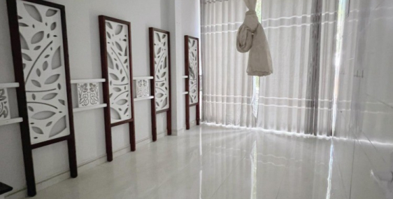 Cho Thuê Nhà 3 Tầng mặt tiền Gần Nguyễn Văn Linh. Đà Nẵng. phù hợp làm văn phòn