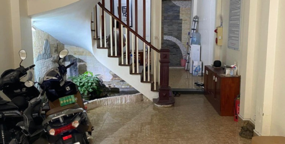 Cực hiếm, nhà Cầu Giấy 52m2, ngõ thông OTO TRÁNH, KINH DOANH, 9.6tỷ