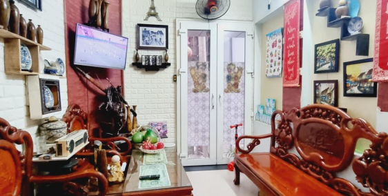 BÁN NHÀ PHỐ NGỌC LÂM (LONG BIÊN) 70M2 - CHỈ NHỈNH 6 TỶ - NHÀ ĐẸP Ở LUÔN - LÔ