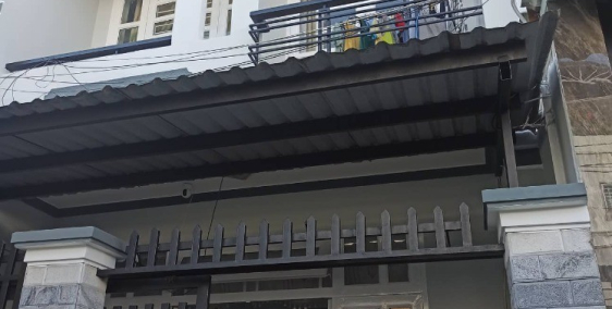 Chính chủ bán nhà mới,hẻm xe hơi ngay Bệnh viện Q.12:4.5x13m2 giá 3.9 tỷ.