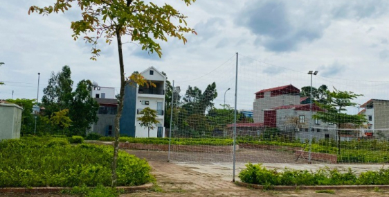 Chính chủ gửi bán lô góc sổ đỏ cầm tay, vị trí cực đẹp thuộc KĐT mới Xuân Hòa