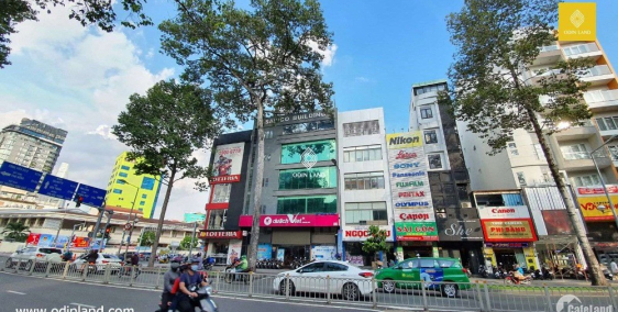 Bán gấp nhà mặt tiền 3/2 đối diện Hà Đô.  Diện tích 4,1x22m, nở hậu đều 4,7m.4 l