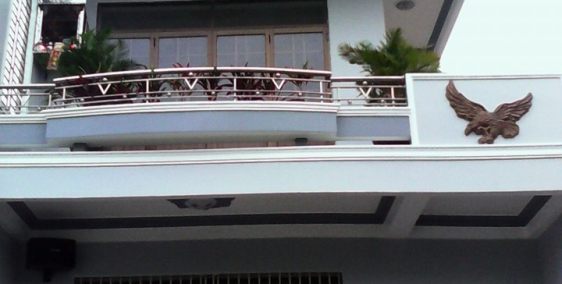 Bán gấp nhà 1 trệt 1 lầu mặt tiền đường tỉnh lộ 826, h. Cần Đước giá 1 tỷ 2.