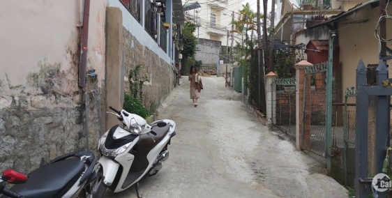 Nhà trung tâm phố, hẻm xe hơi, sổ riêng xây dựng Phạm Ngọc Thạch, Đà Lạt