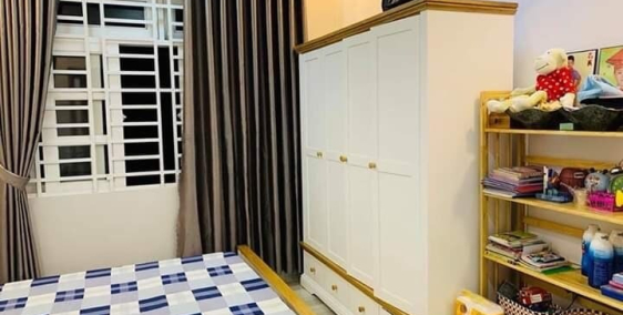 Bán gấp căn nhà Hòa Hưng Quận 10 ngang 4m dài 9m HXH