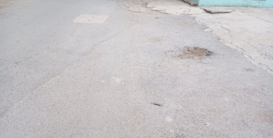 Cần bán gấp Nhà Mặt phố Hà Đông, cách vườn hoa Hà Đông 4,5km