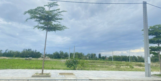 Chính chủ cần bán lô đất mặt tiền Nguyễn Tất Thành - Liên Chiểu, 100m2