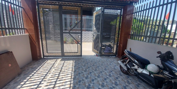 Bán đất TP. Biên Hòa có nhà xây dựng sẵn hoàn thiện góc 2 mặt tiền