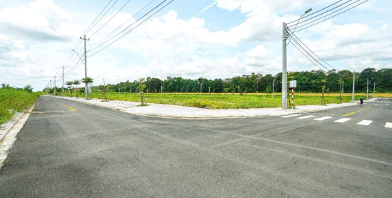 Tôi cần tiền, bán gấp lô Góc Ngã Tư ngay quốc lộ khu Mega City Kon Tum