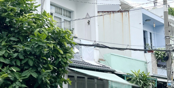 Nhà (4x17.6m vuông vức) cư xá Phú Lâm B Phường 13 Quận 6