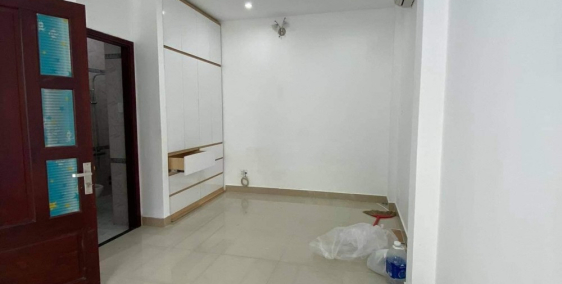 Bán nhà 5 tầng BTCT, Xô Viết Nghệ Tĩnh, ngang 5m hiếm có, nội thất giao tất, DT