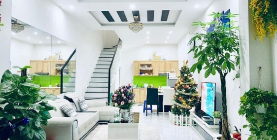 Chỉ 3.4 tỷ có ngay nhà 3 tầng trung tâm phố, tiện ích, nhà mới vào ở ngay