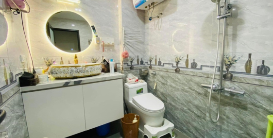 Bán nhà Pháo Đài Láng, mới, đẹp, lô góc 2 mặt thoáng