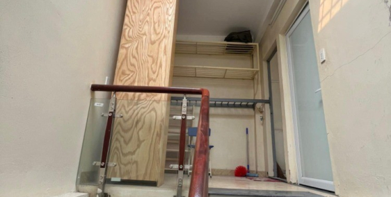 Hót bán nhà riêng trong ngõ phố phú thượng giá cực rẻ