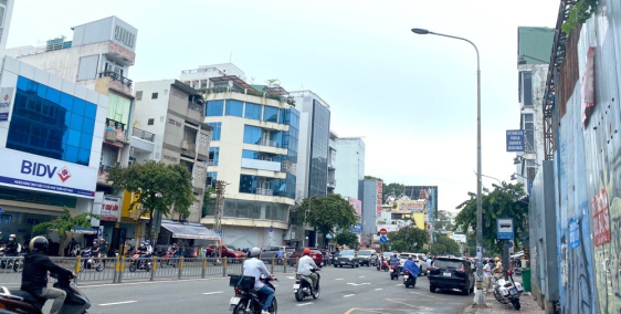 Bán gấp lô đất MT Nguyễn Cửu Vân, P17, Bình Thạnh, LK chợ Thị Nghè Giá 2T8/nền