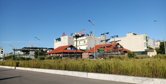 Đất mặt đường Thanh Niên cải dịch gần phố đi bộ Sun