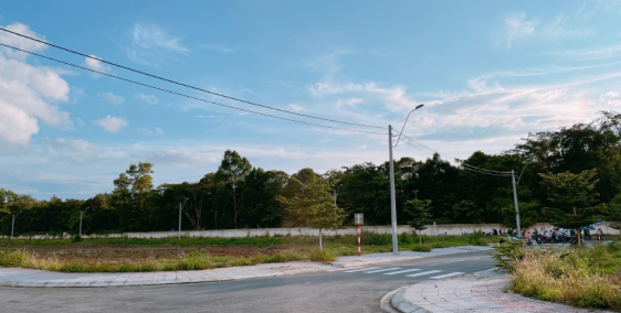 Chủ cần tiền nên gửi bán nhanh 2 lô liền kề nằm trong KĐT Mega City Kon Tum