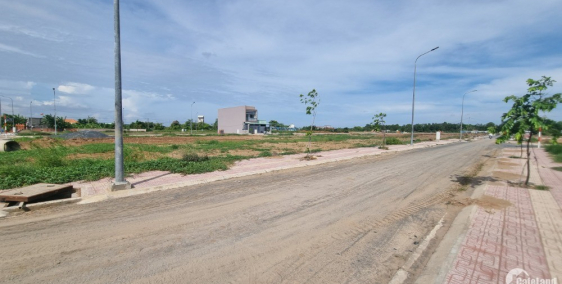 đất chính chủ mặt tiền khu dân cư phước đông giá 1tỷ1