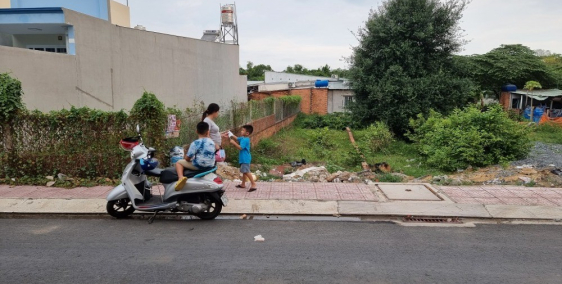 Ra Đi Cứu Chủ Lô Đất Mặt Tiền Tân Hiệp, Hóc Môn, TpHCM