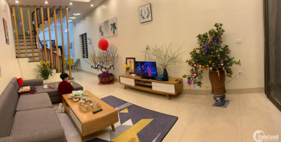 [GẤP] Bán nhà ngõ 264 Ngọc Thụy giá 3.68 tỷ, 39mx4T, Ngõ ô tô, Nhà đẹp full đồ