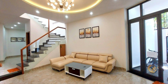 Nhà mới xinh Hoàng Diệu về ở ngay, hướng đông nam, giá chỉ 3.15 tỷ