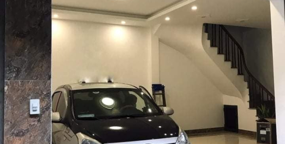 Bán nhà vân canh,31m2 thiết kế ôtô vào nhà. 5 tầng gần ngã tư canh,lh;0989098863