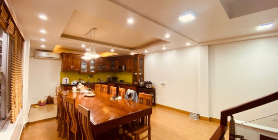 Bán nhà ngõ ô tô Vương Thừa Vũ 123m2 mặt tiền 7m giá 11.1 tỷ Lh 0386380199