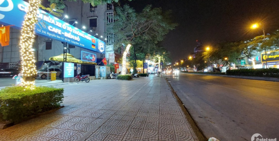 Lô Đất vị trí Đẹp, Hình thửa Hoa Hậu, Phố Nguyễn Văn Cừ, Diện tích 170m2, Mặt