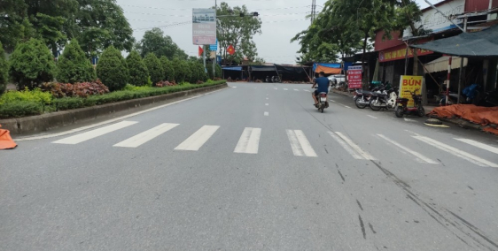 DIỆN TÍCH 120 M MẶT TIỀN 5 M   GIÁ 2X TRIỆU 1 M  NGAY NGÃ TƯ THÀNH PHỐ