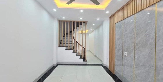 Bán nhà Thanh Trì ngõ 33 Tả Thanh Oai 2.5 tỷ. Ô TÔ đỗ, 36m2, 5 Tầng.