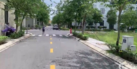 Chính chủ cần bán gấp cặp lô gốc và kề gốc 150m2, đường nhựa 10.