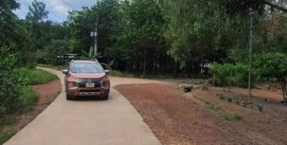 Cách ĐT753 1,5km vào đường ĐH Tân Phước mình có đất cần bán