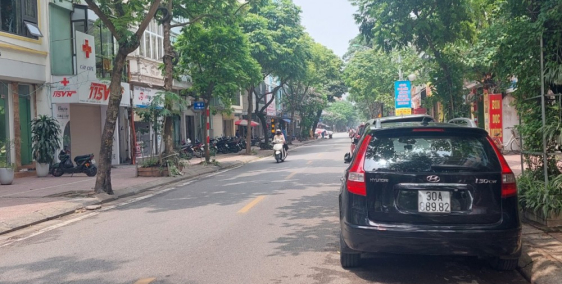 Bán nhà Ngọc Lâm 45Mx4T Ở NGAY cách phố 20M 3.2 Tỷ THƯƠNG LƯỢNG