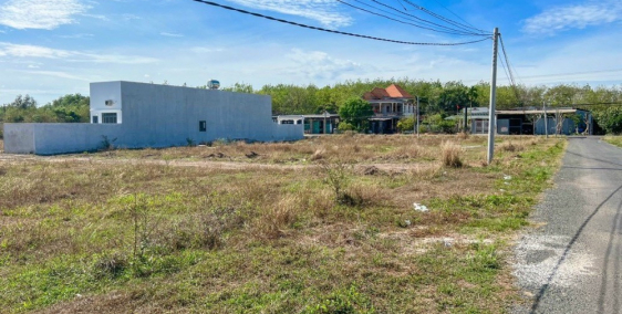 Cần bán đất khu vực bình Phước hớn quản