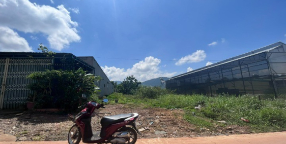 Bán 6x39m sẵn 100m2 thổ cư nằm sau Agribank Finom, Đức Trọng giá 2.1 tỷ