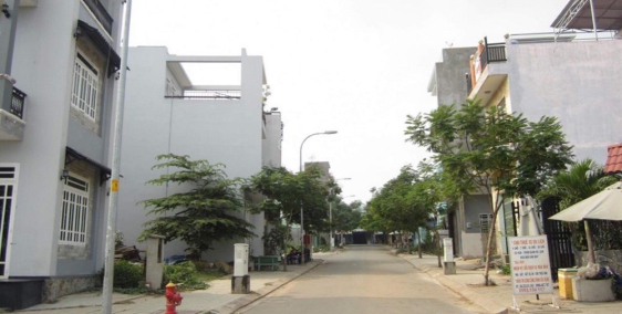 Chính chủ bán đất 85m2/2.4 tỷ đường D6, Tân Thuận Tây Quận 7, sổ sẵn công chứng,