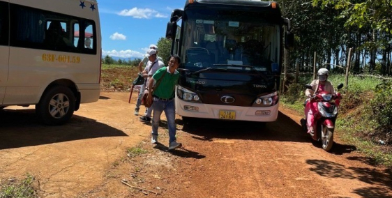 cần bán 3 nền liền kề view suối giá rẻ chỉ 380 triệu sổ hồng riêng