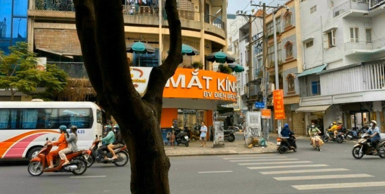 CHỦ CHƠI LỚN CHỈ 23.5 TỶ, mặt tiền ĐIỆN BIÊN PHỦ, QUẬN 10 cho thuê 230 triệu năm