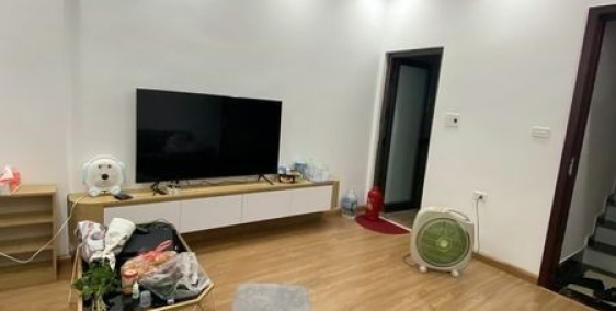 Bán nhà Dường Quảng Hàm sát trường Đại học Thủ Đô 90m, 7 tầng , giá 10x tỷ LH