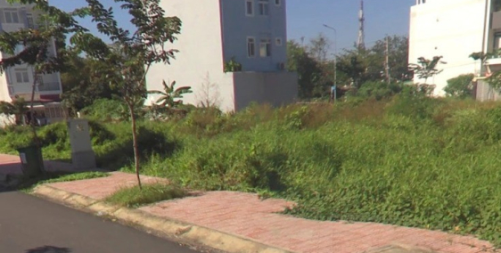 Cần ra lô đất đẹp vuông vức 100m2 Full TC . Đ Phạm Thế Hiển,P7,Quận 8,Giá 2.5 tỷ