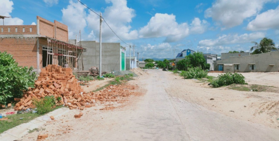 gia đình cần tiền muốn bán nhanh đất nền view biển bình thuận sổ hồng dt 110m2