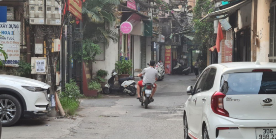 BÁN GẤP NHÀ  MẶT NGÕ  XÃ ĐÀN 2 - ĐỐNG ĐA Ô TÔ TRÁNH - KINH DOANH - THÔNG TỨ TUNG