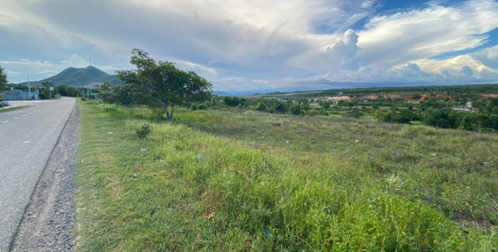 BÁN ĐẤT MẶT TIỀN DT715 GẦN SÂN BAY PHAN THIẾT - HÀM ĐỨC - HÀM THUẬN BẮC - BT